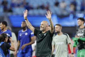 Chelsea vs Benfica: Lightning delays match, Enzo Maresca questions US as Club World Cup host