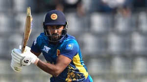Sri Lanka Stuns Zimbabwe in T20 Thriller: Kamindu Mendis' Late Hitting Secures Victory
