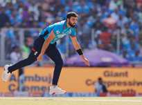 Saqib Mahmood Knee Injury Forces Sideline Spell; England Call Up Currie