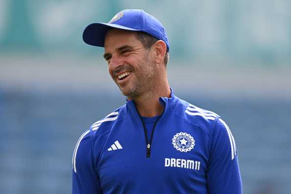 India's assistant coach feels they start the game against Pakistan as favourites but execution on the day will be crucial.